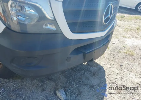 2015 Mercedes-Benz Sprinter 2500 High Roof из США, поврежденный, VIN WD3PE8DB0FP131725